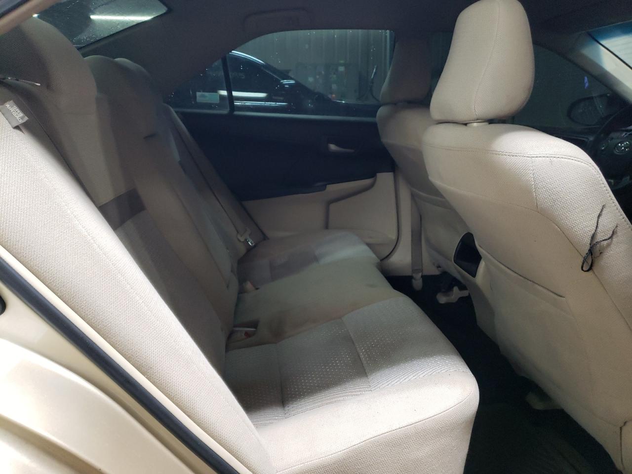 2012 Toyota Camry - Image 10