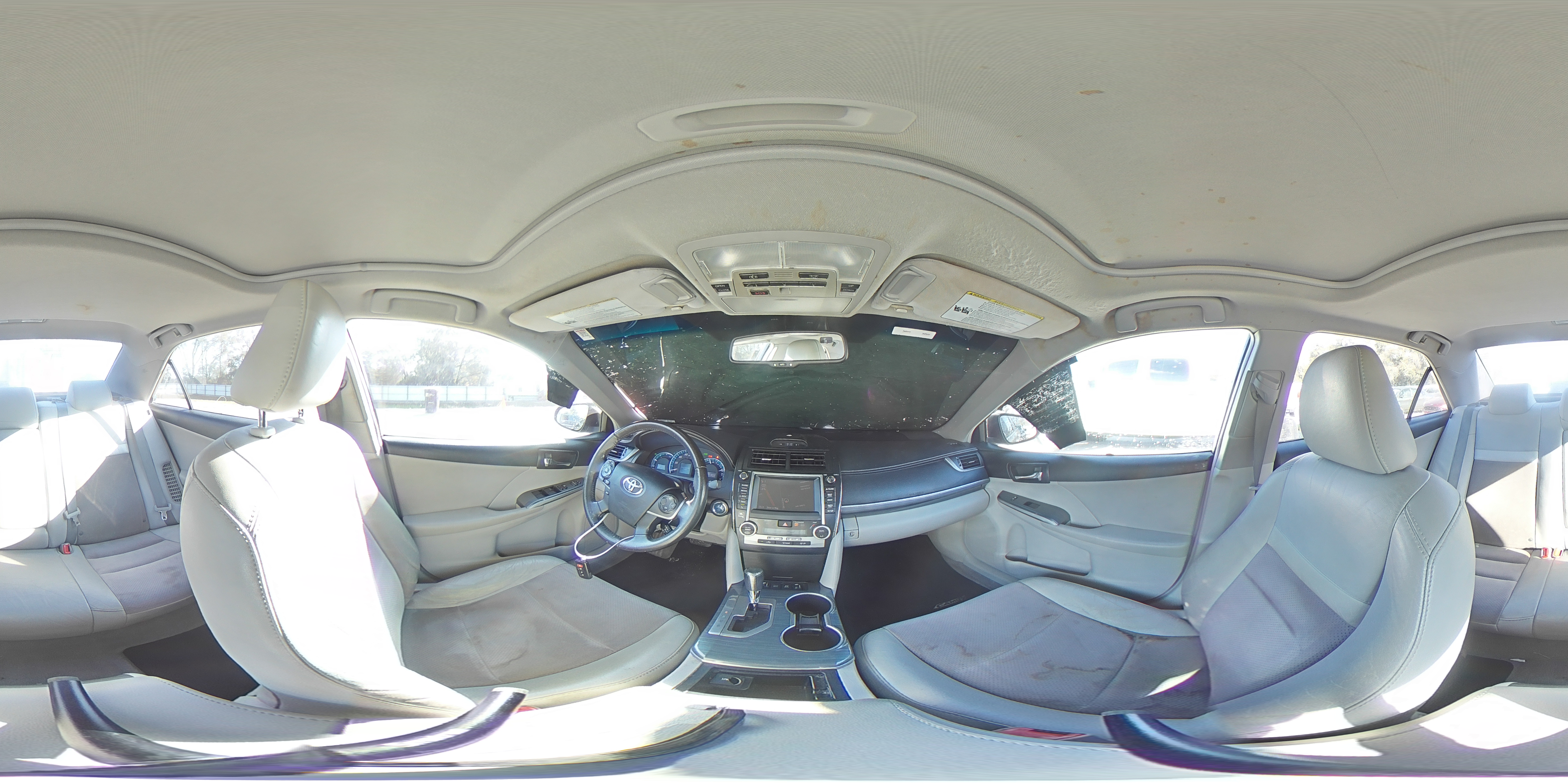 2012 Toyota Camry - Image 14