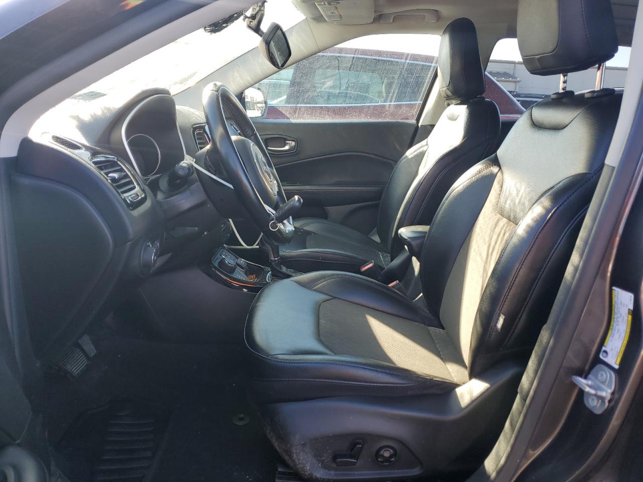 2020 Jeep Compass - Image 7
