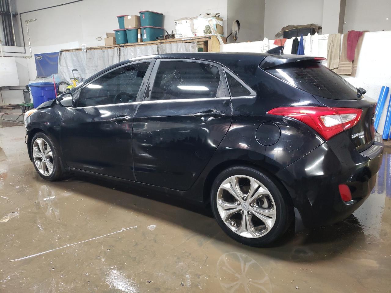 2014 Hyundai Elantra - Image 2