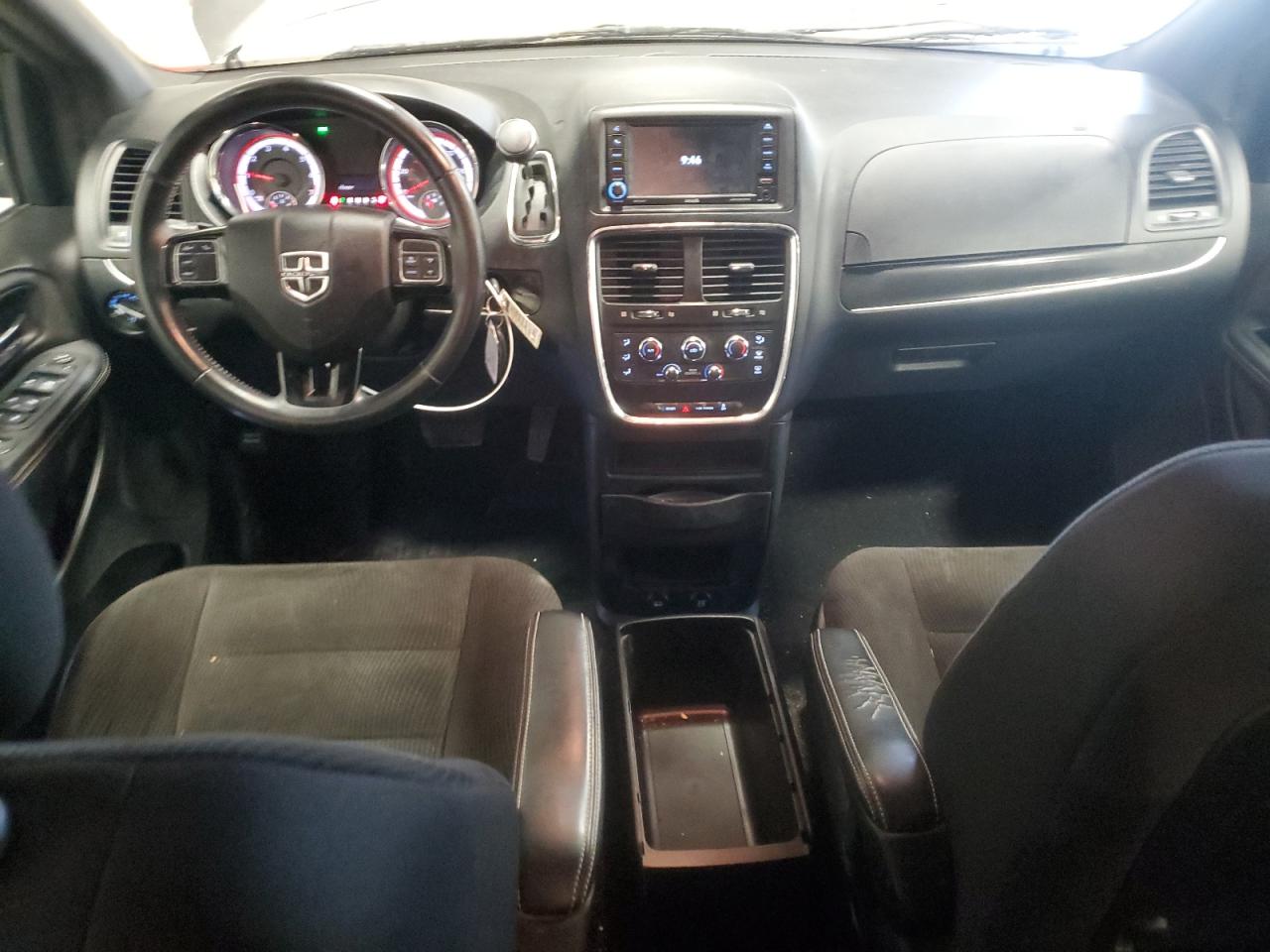 2018 Dodge Caravan - Image 8