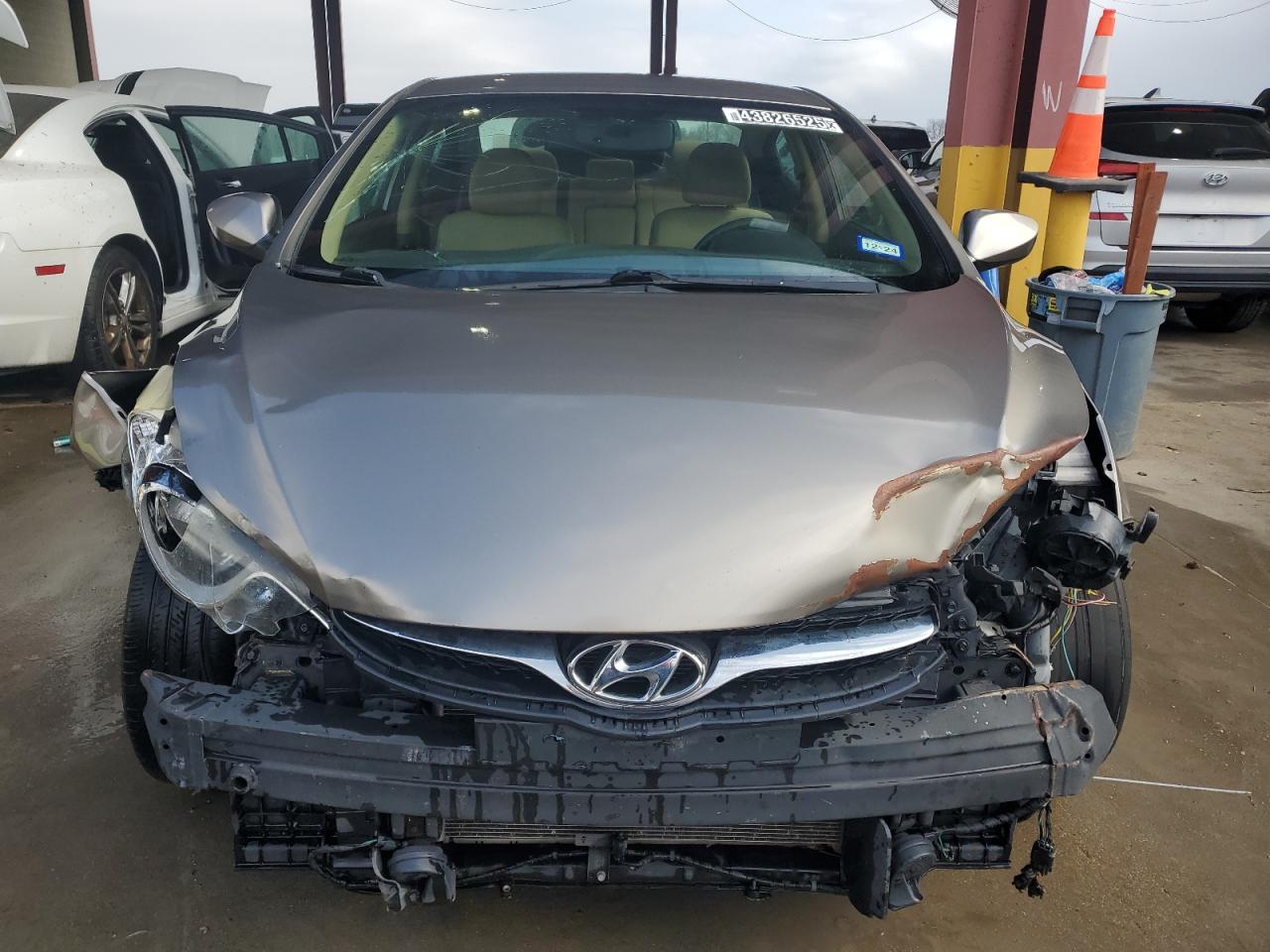 2013 Hyundai Elantra - Image 5