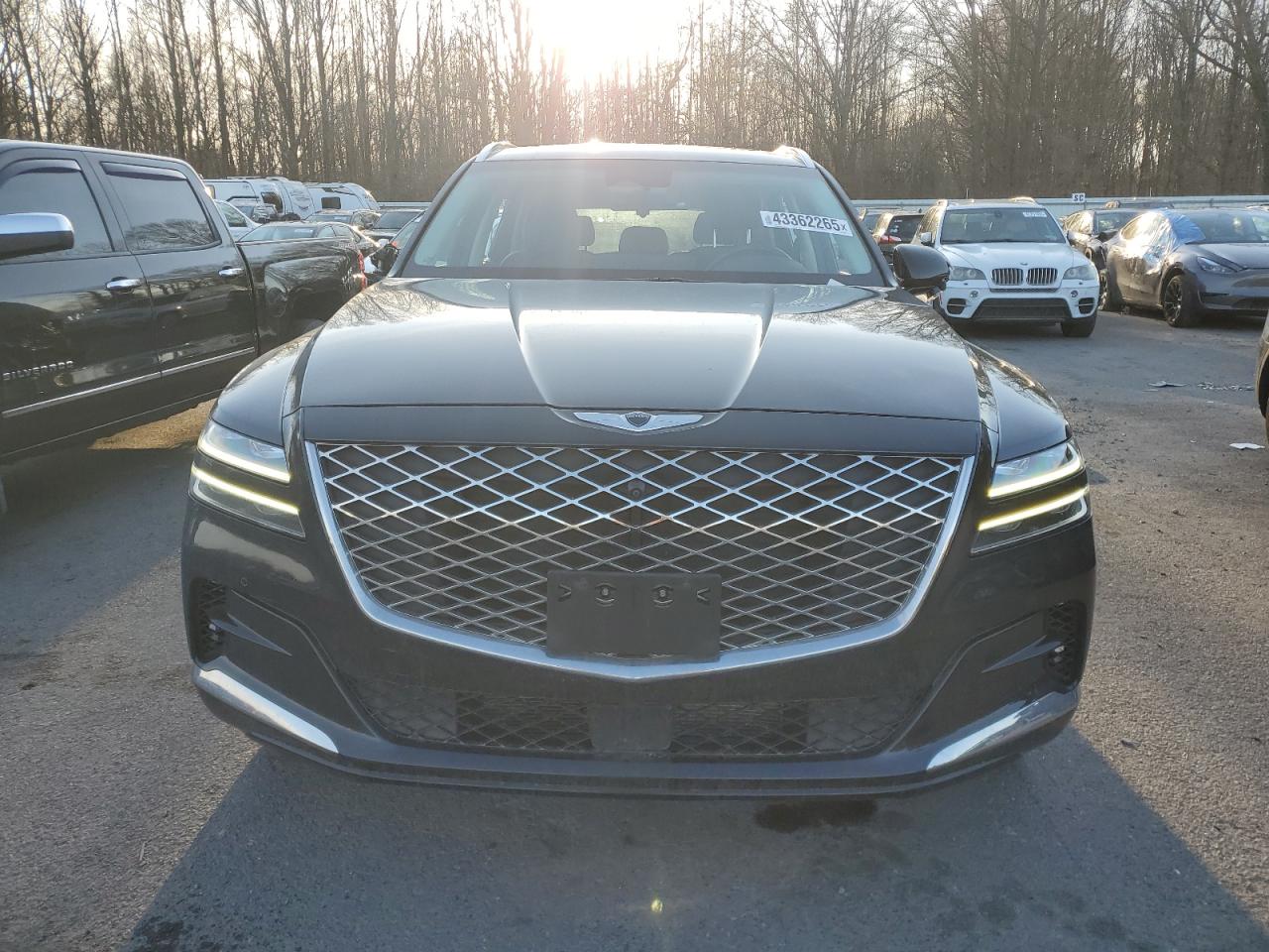 2023 Genesis GV80 - Image 5