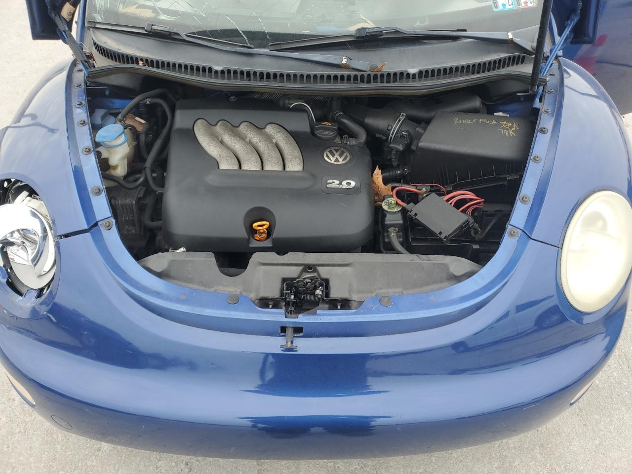 2004 Volkswagen Beetle - Image 12