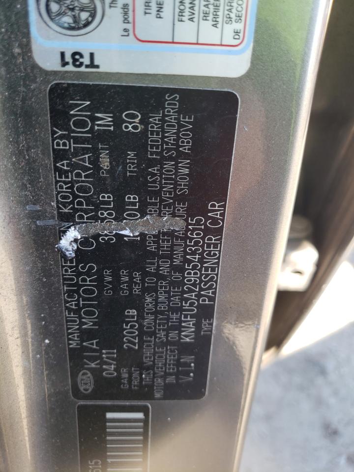 2011 Kia Forte - Image 14