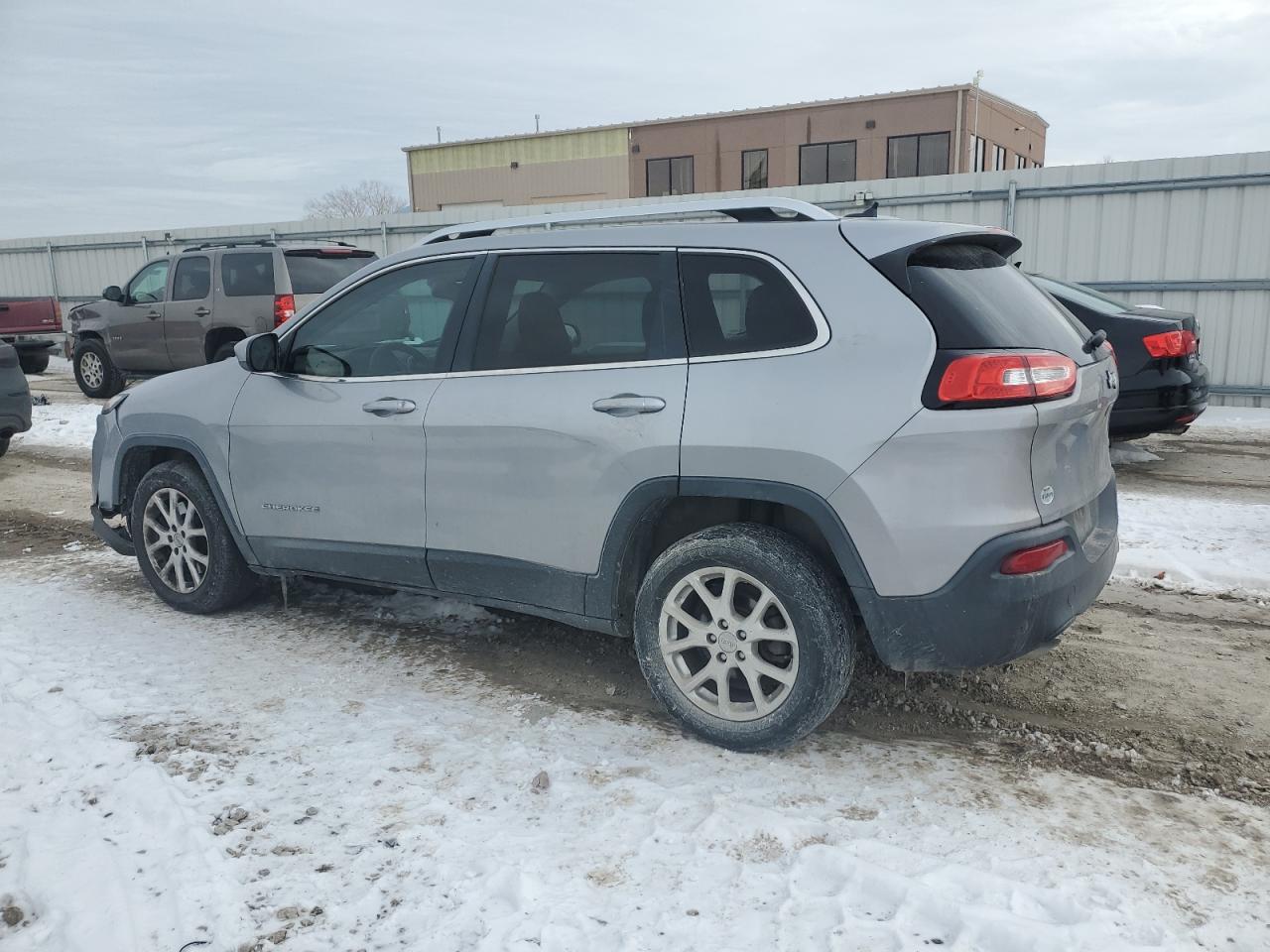 2015 Jeep Grand Cherokee - Image 2