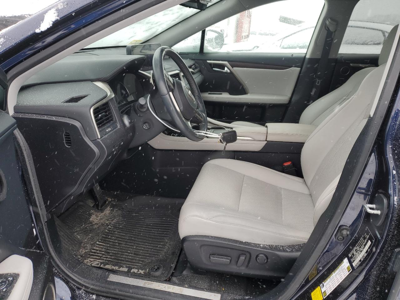 2020 Lexus RX - Image 7