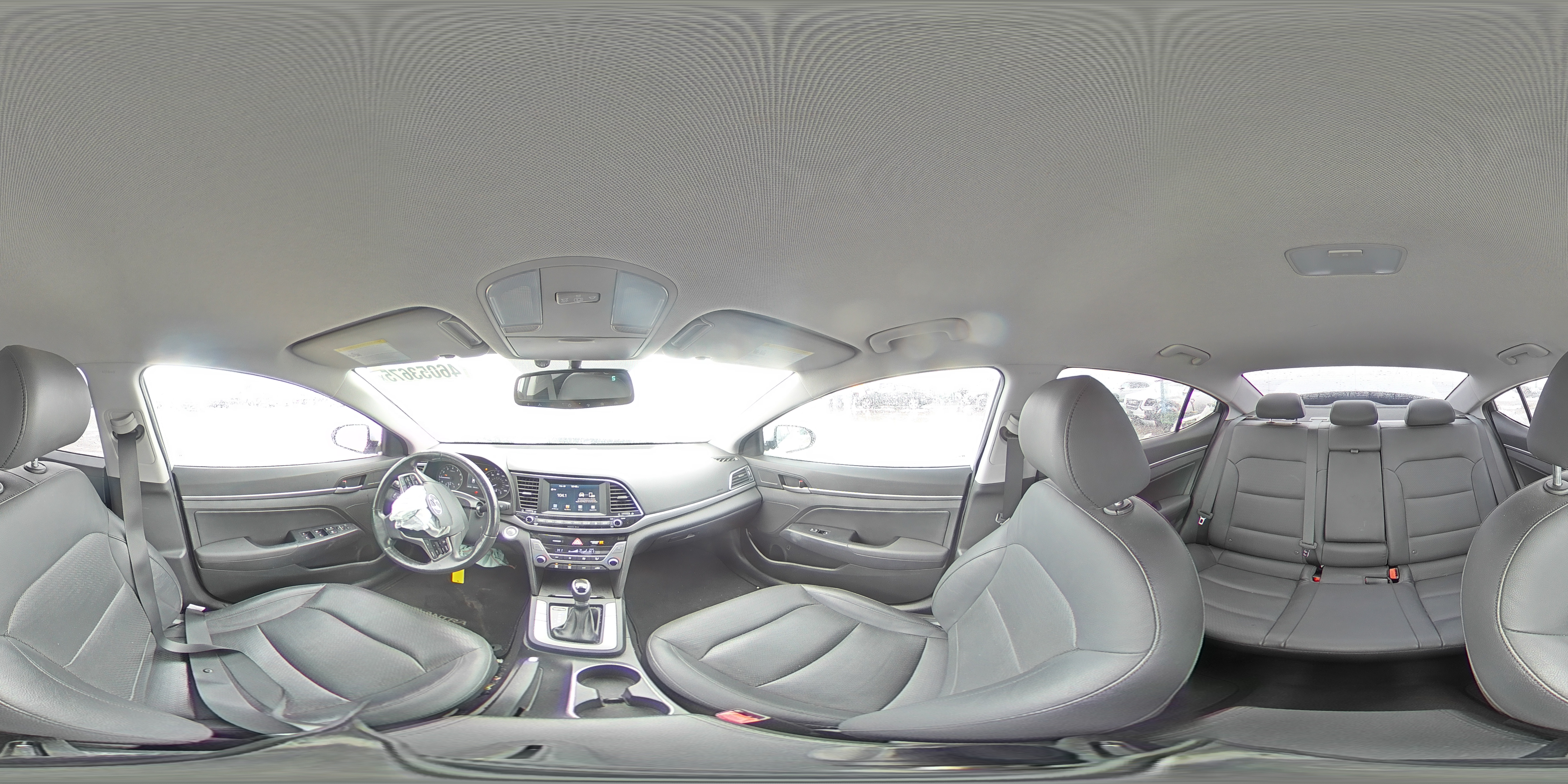 2018 Hyundai Elantra - Image 12