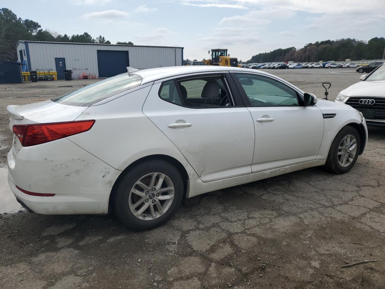 2011 Kia Optima - Image 3
