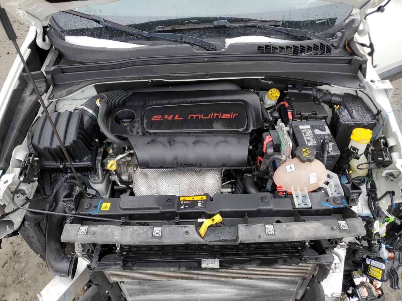 2018 Jeep Renegade - Image 12
