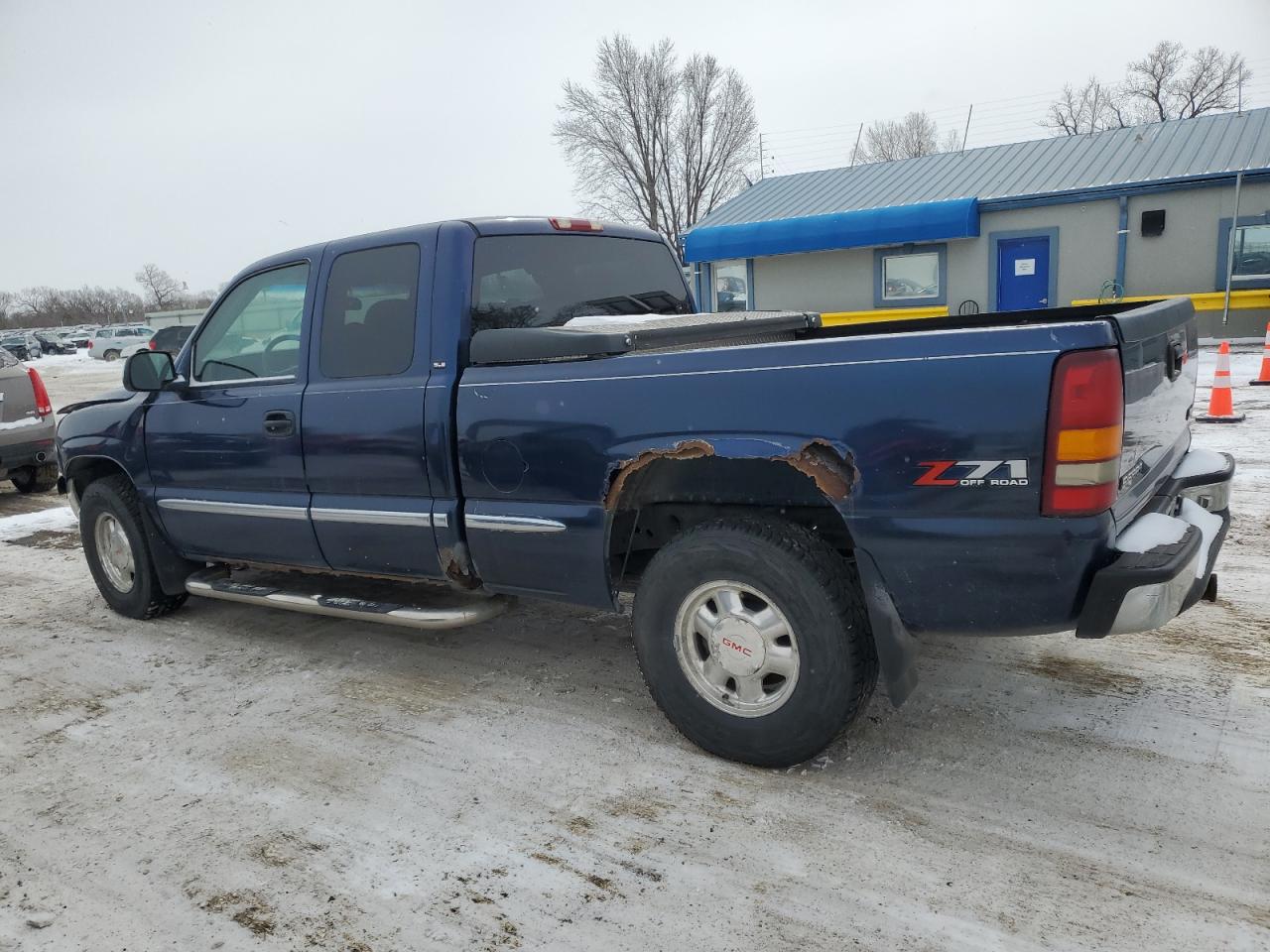 2000 GMC Sierra - Image 2