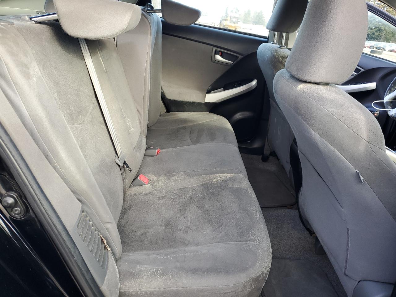 2012 Toyota Prius - Image 10