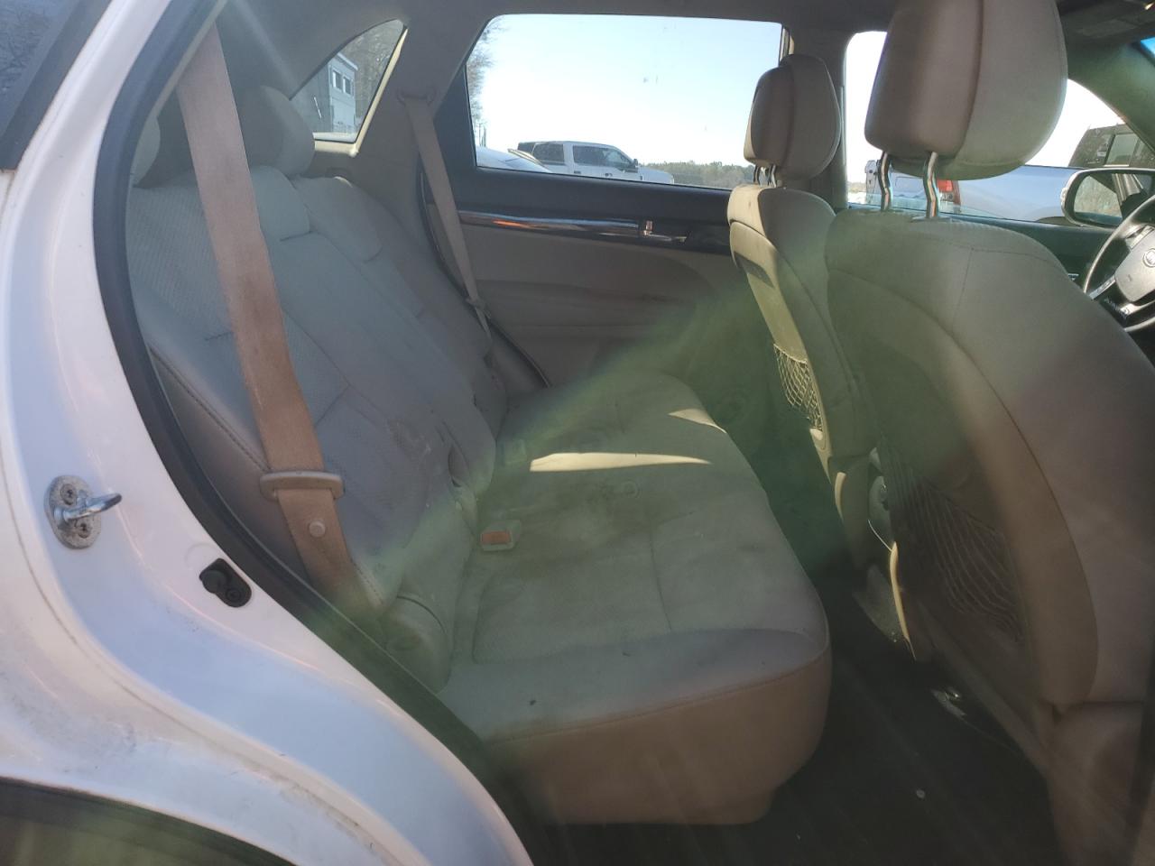 2011 Kia Sorento - Image 10
