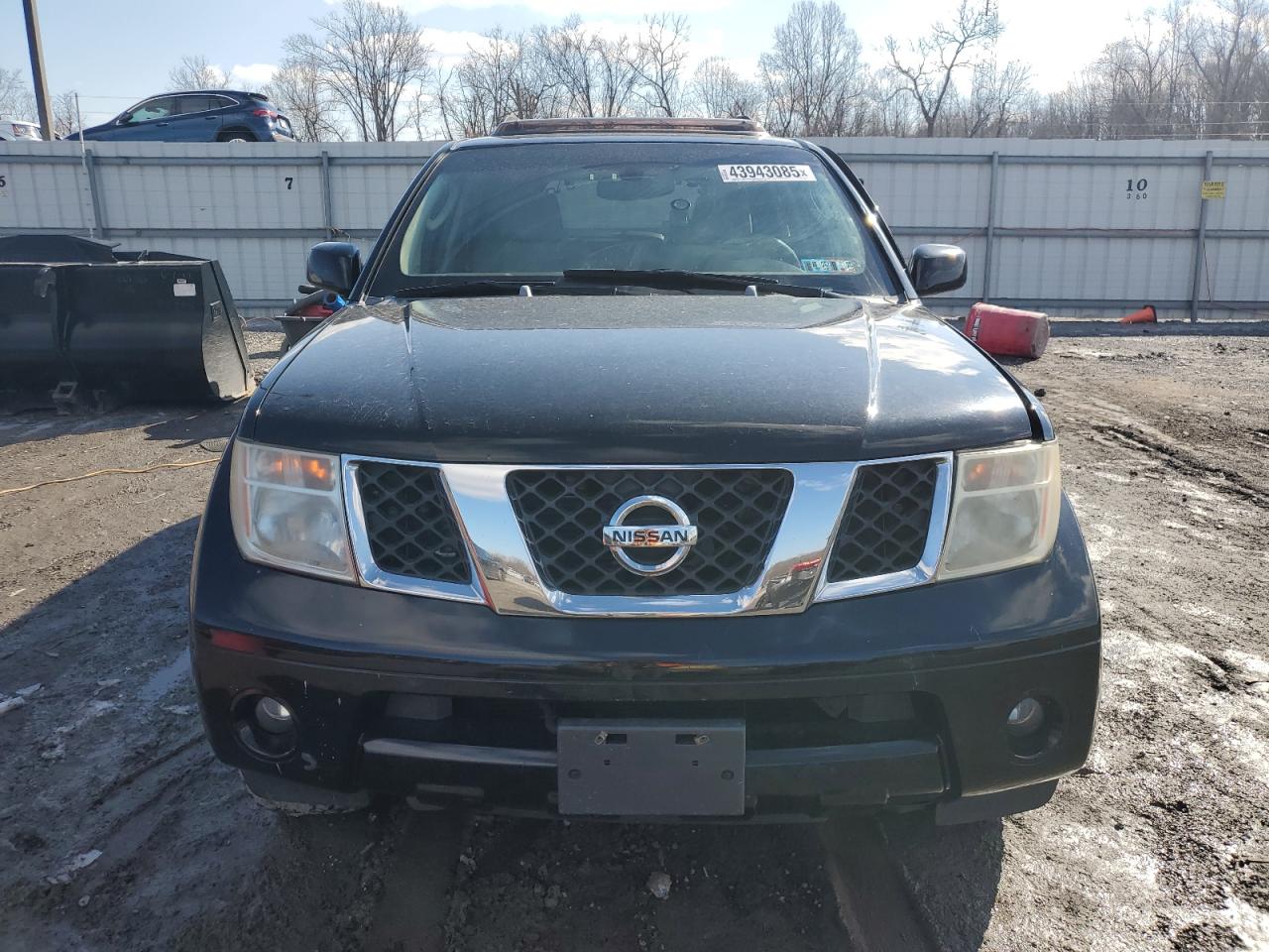 2005 Nissan Pathfinder - Image 5