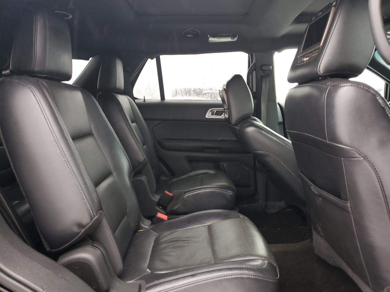 2012 Ford Explorer - Image 12
