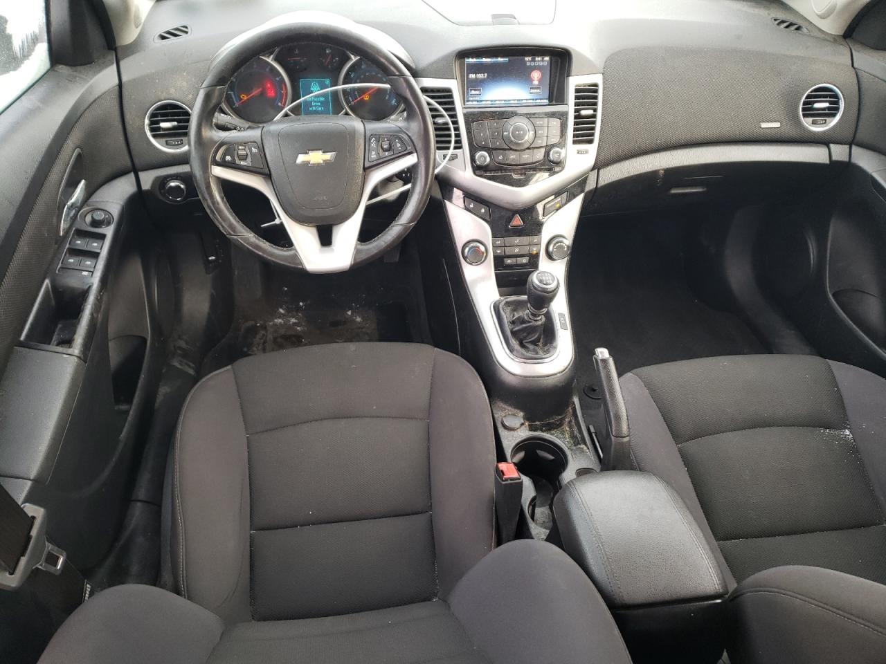 2013 Chevrolet Cruze - Image 8