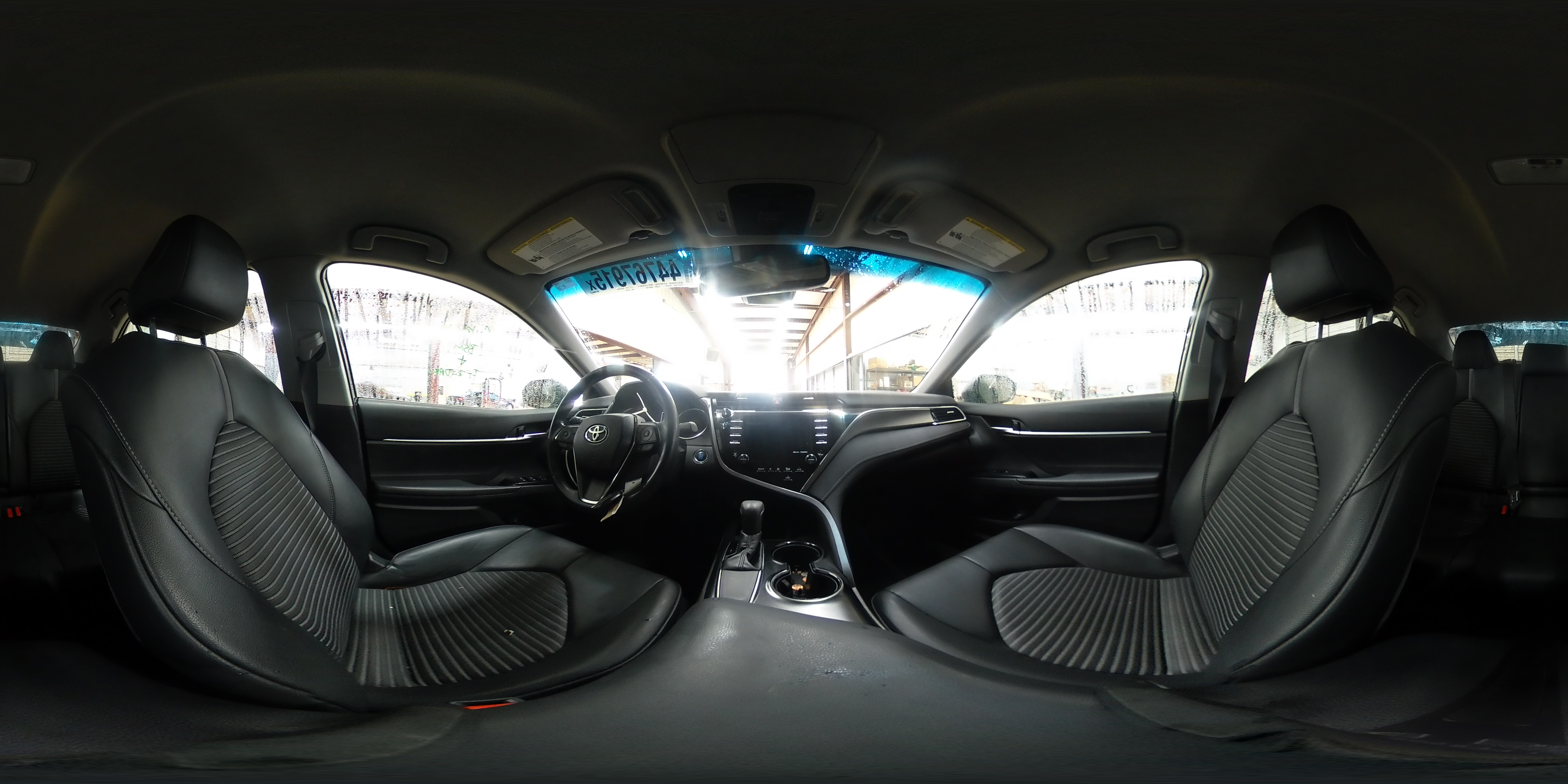 2018 Toyota Camry - Image 13