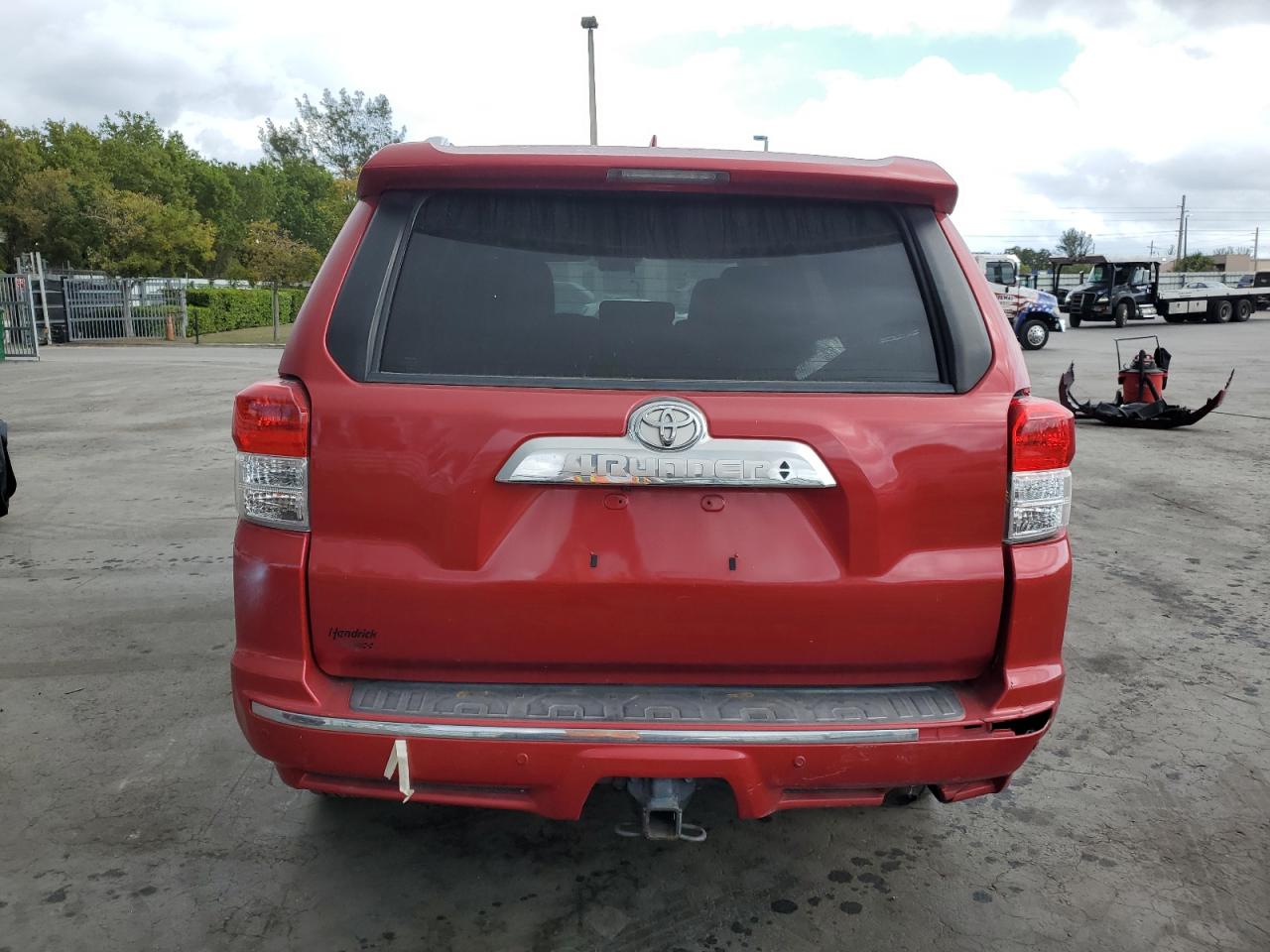 2020 Toyota 4Runner - Image 6