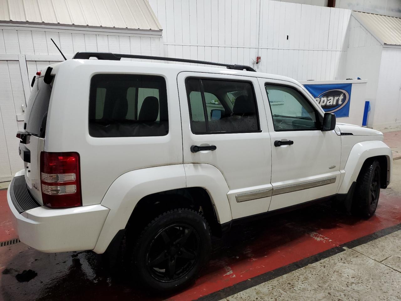 2012 Jeep Liberty (North America) - Image 3