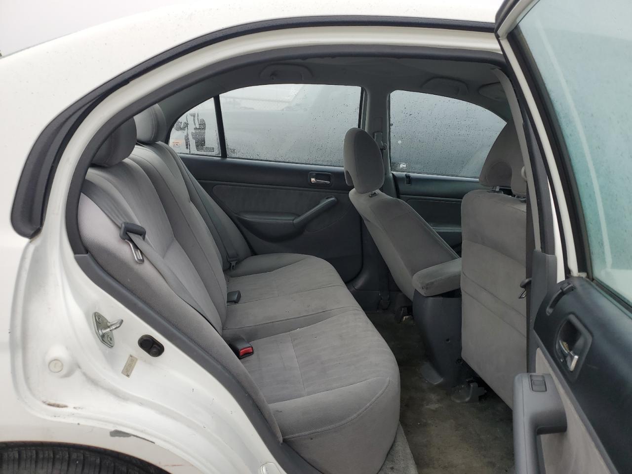 2003 Honda Civic - Image 10