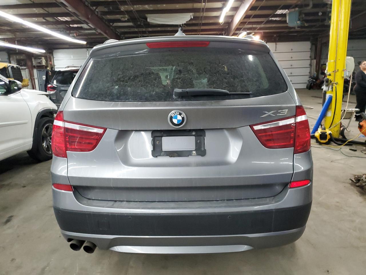 2011 BMW X3 - Image 6