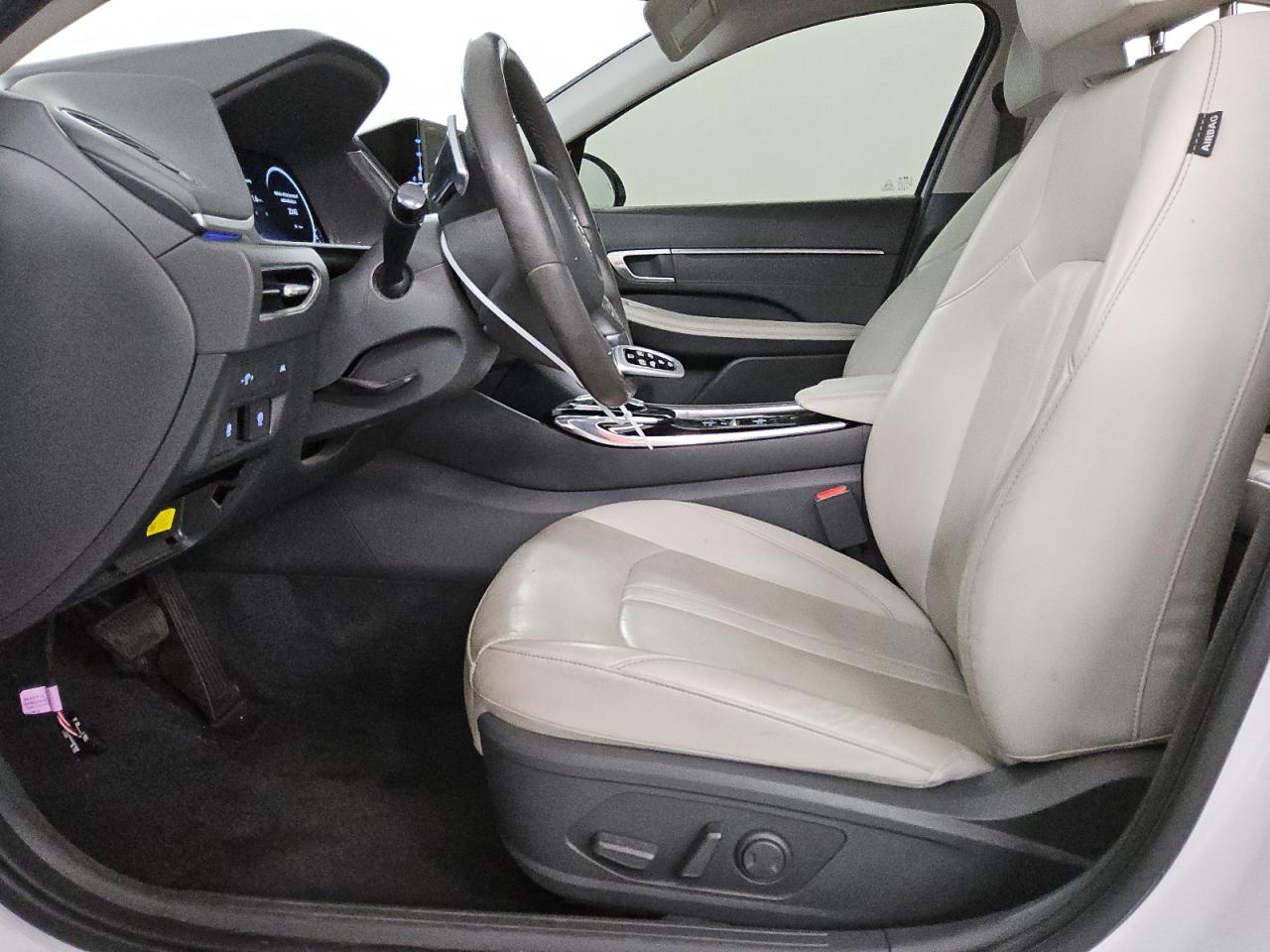 2023 Hyundai Sonata - Image 7