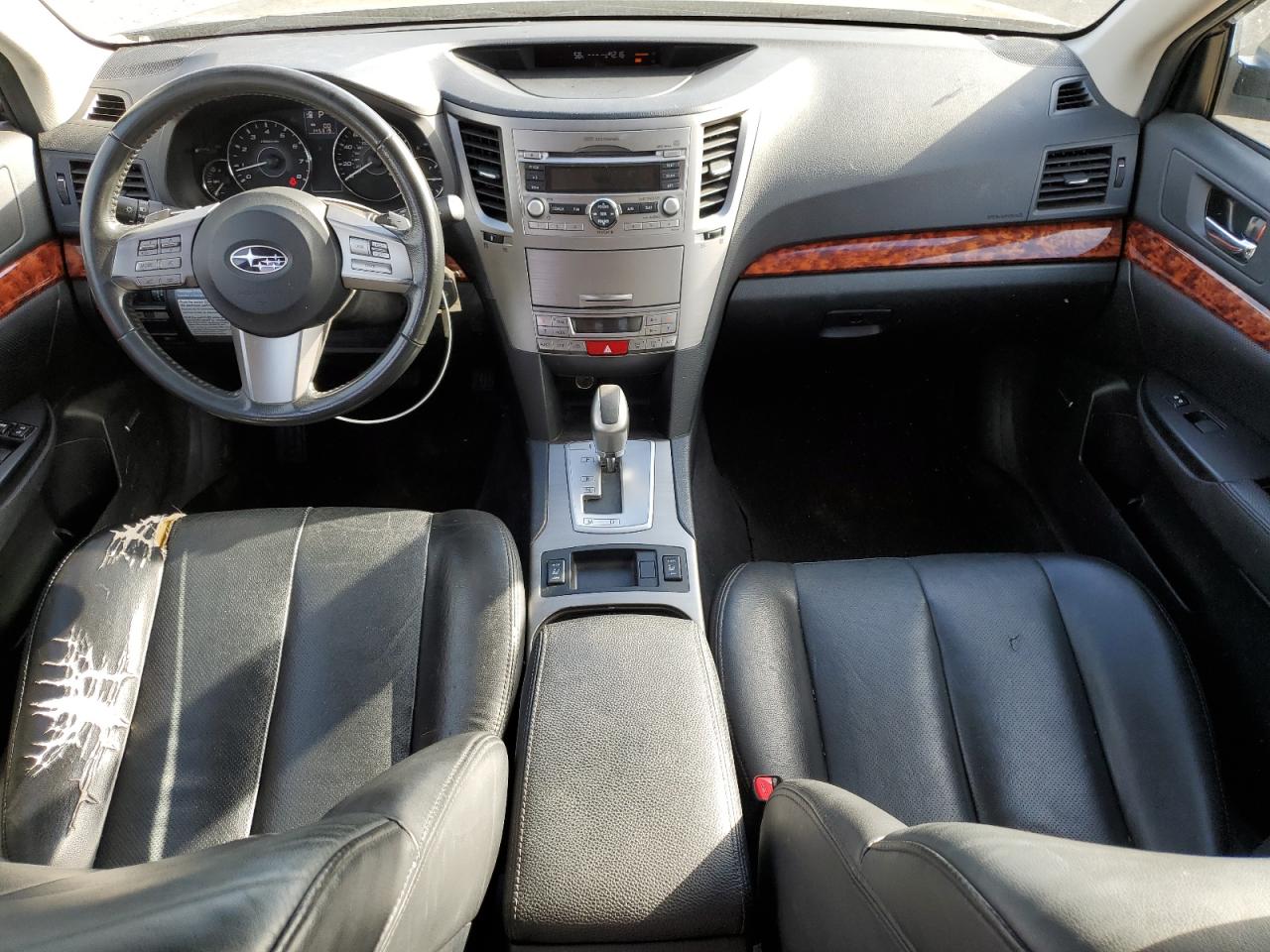 2011 Subaru Outback - Image 8