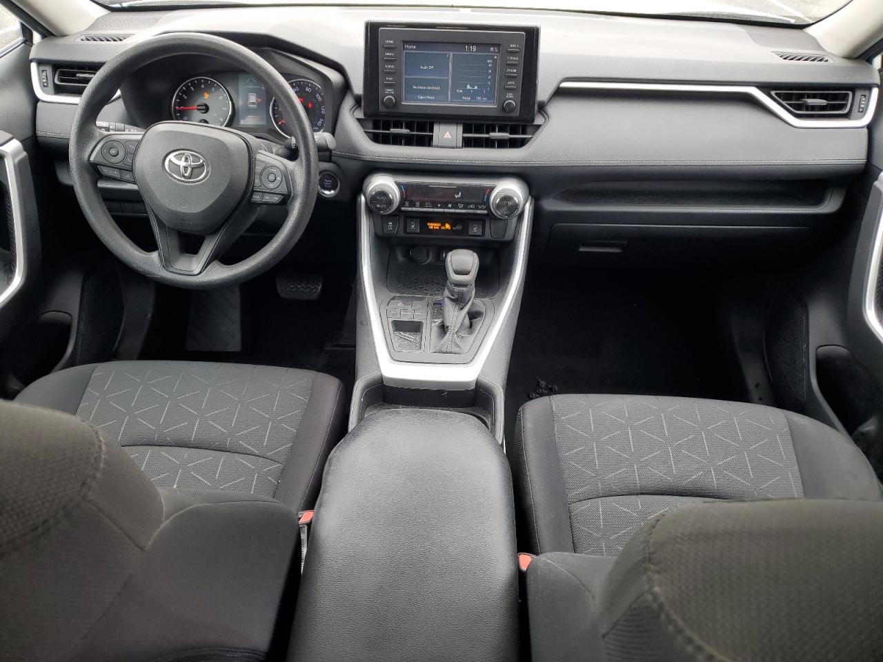 2019 Toyota RAV 4 - Image 8