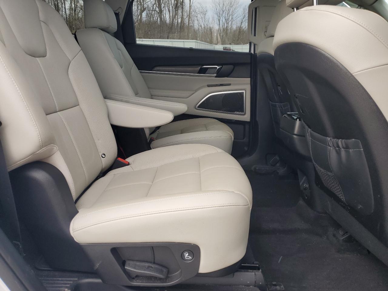 2021 Kia Telluride - Image 12