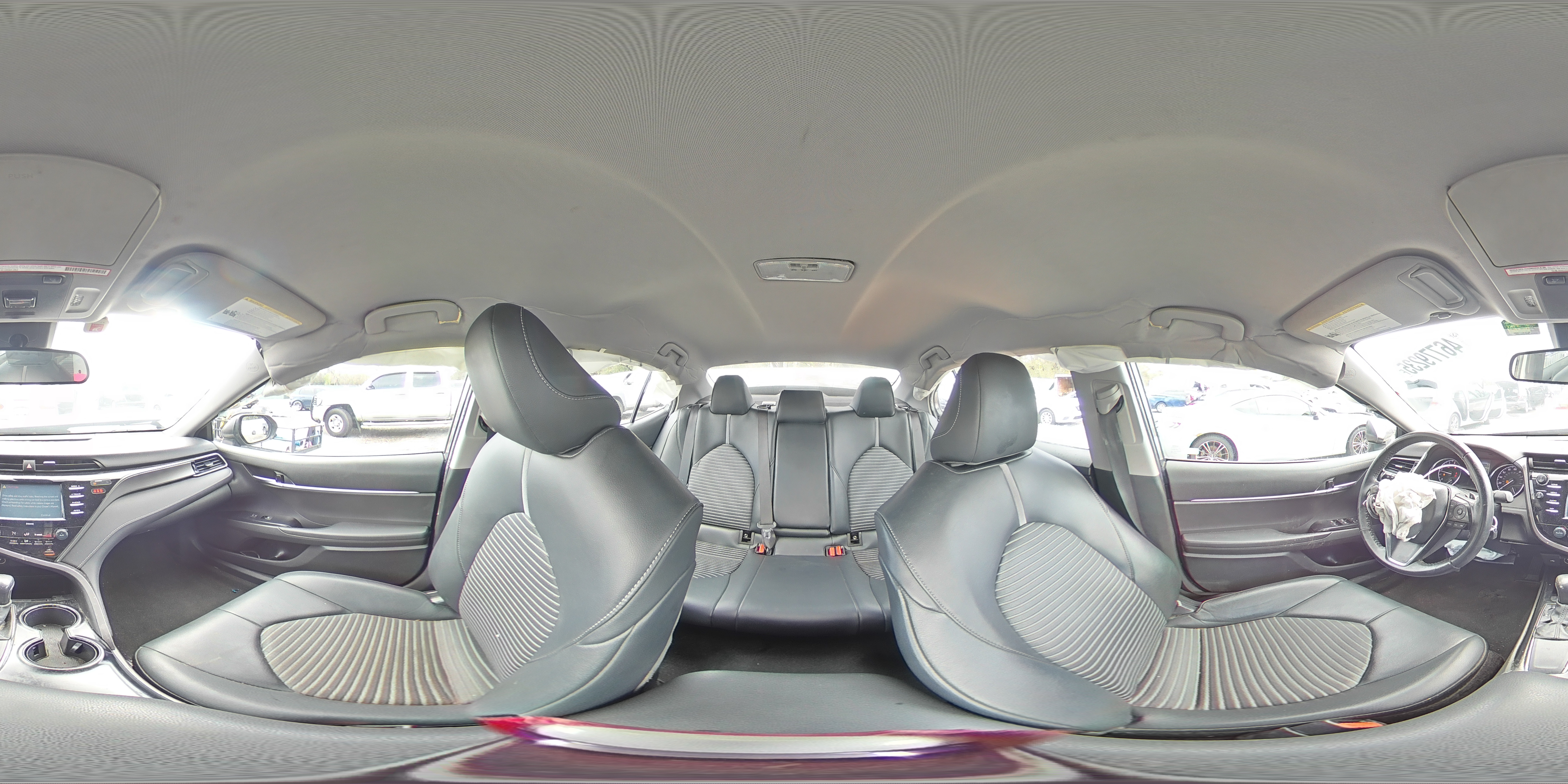 2020 Toyota Camry - Image 12