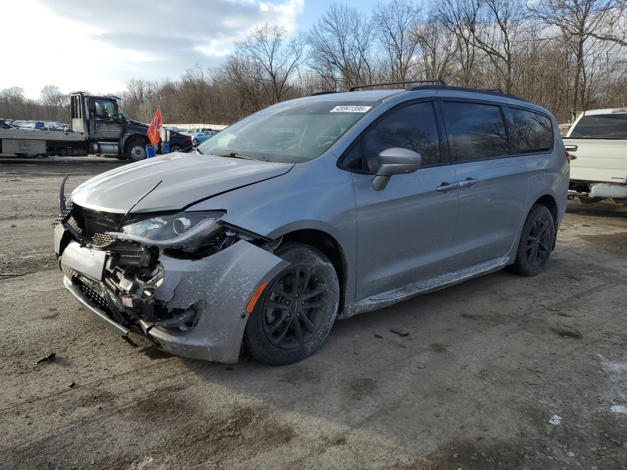 2020 Chrysler Pacifica Touring L за продажба в Ellwood City, PA - Front End