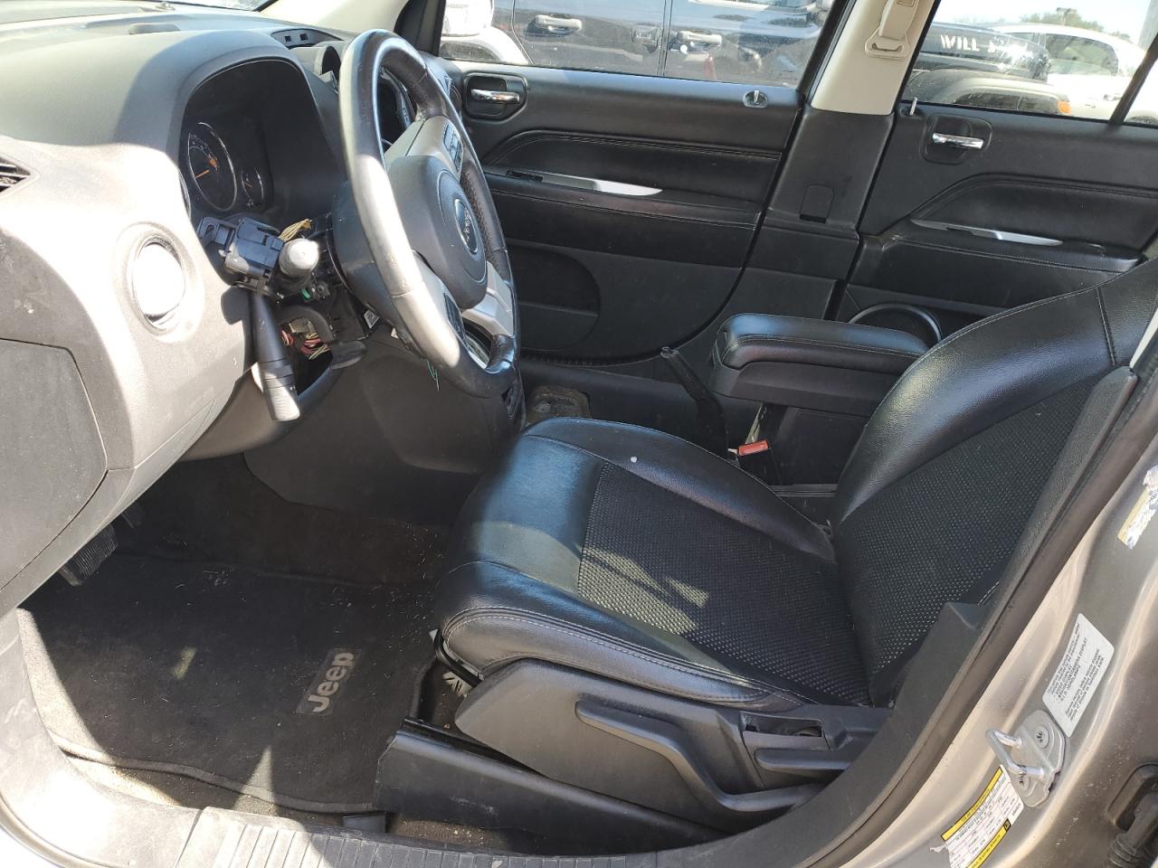 2016 Jeep Compass Latitude VIN: 1C4NJDEB3GD646074 Lot: 45656615