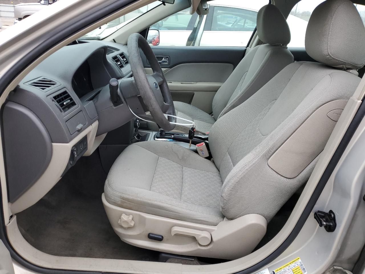 2010 Ford Fusion - Image 7