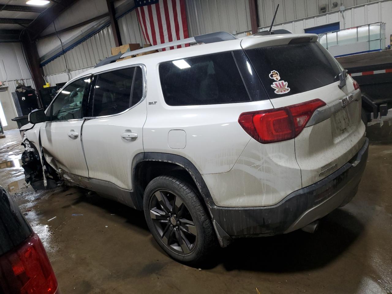 2019 GMC Acadia - Image 2