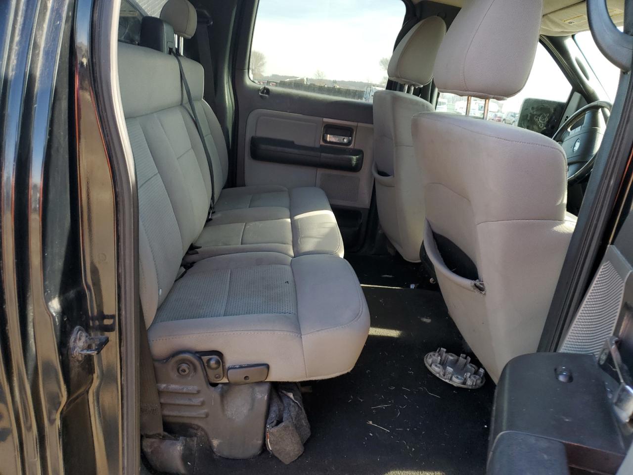 2005 Ford F-150 - Image 10
