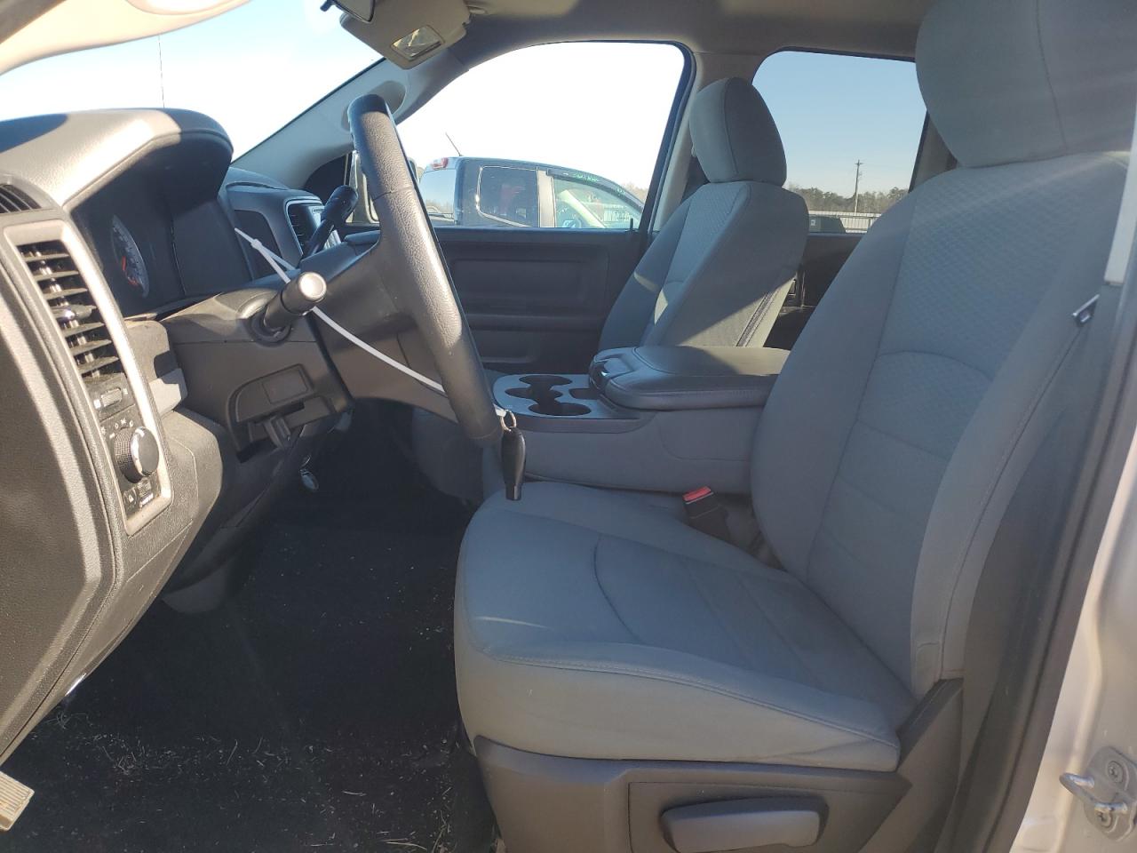 2013 RAM 1500 - Image 7