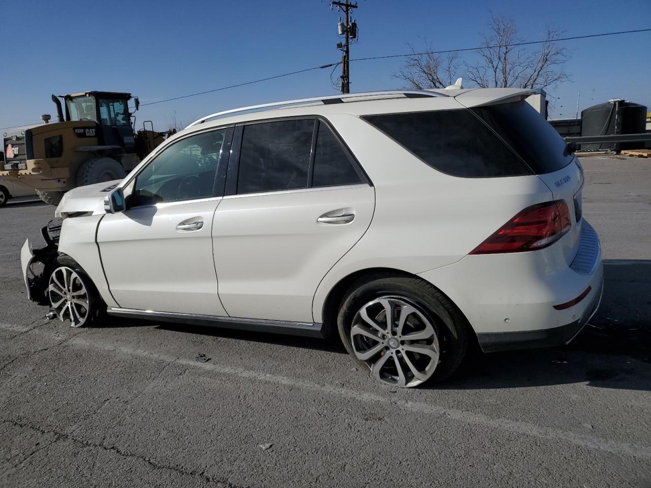 2016 Mercedes-Benz GLE - Image 2