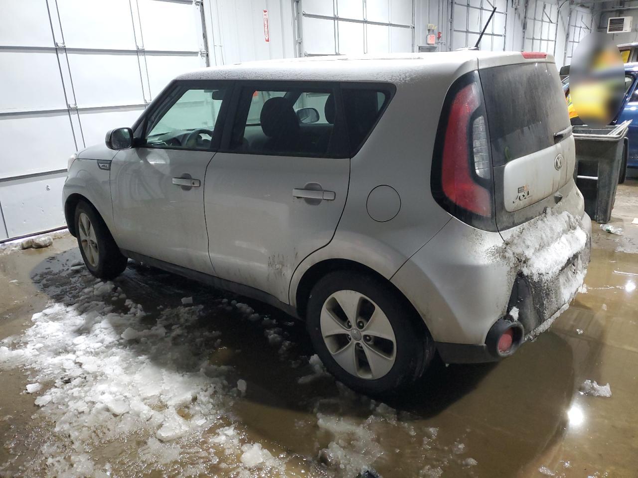 2016 Kia Soul - Image 2