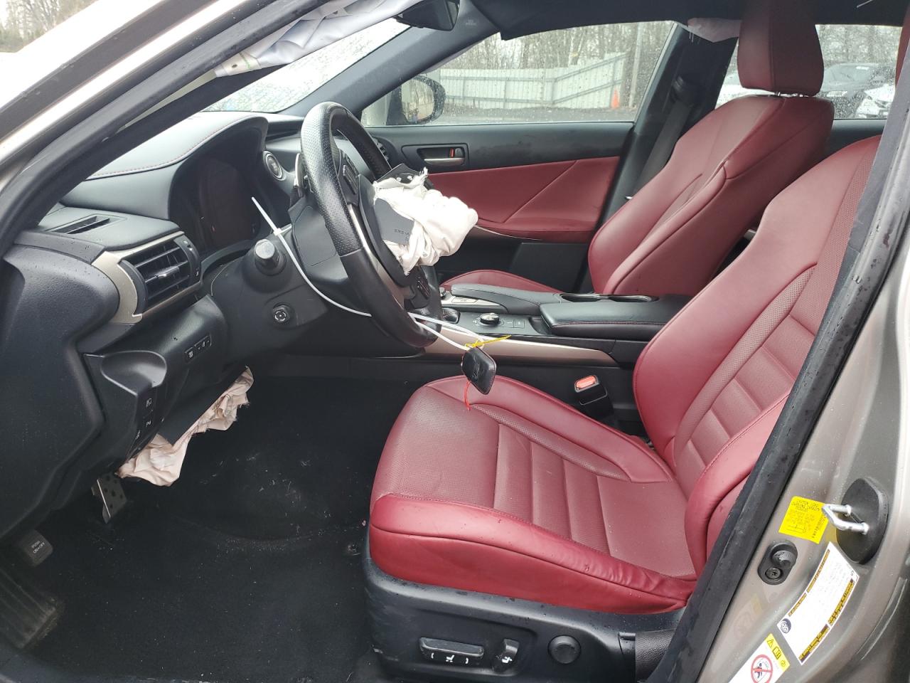 2018 Lexus IS - Image 7