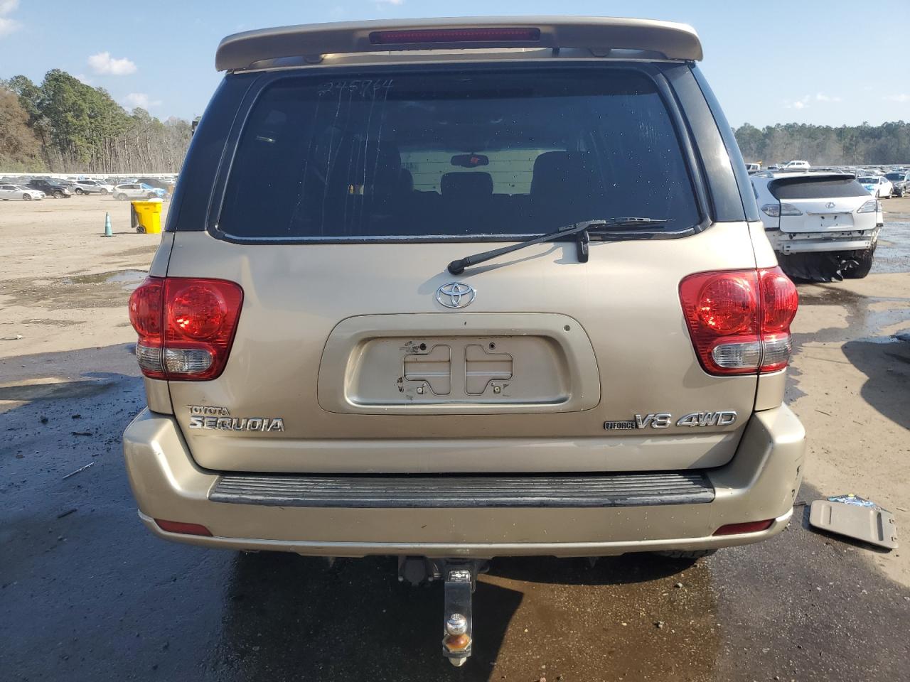 2005 Toyota Sequoia - Image 6