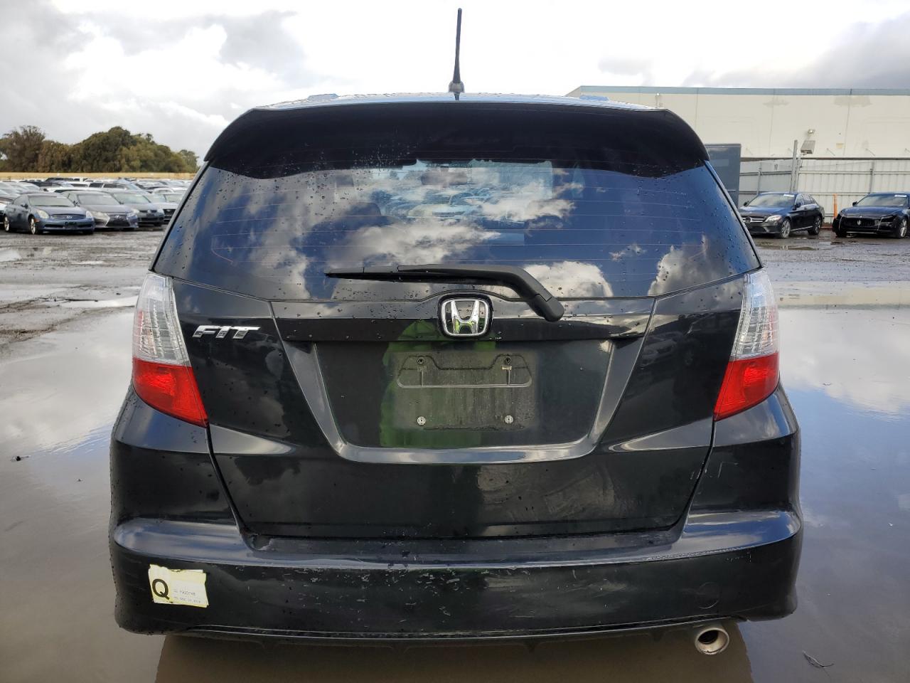 2012 Honda Fit - Image 6