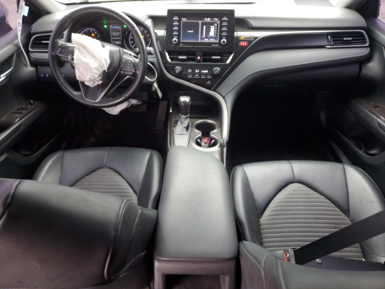 2021 Toyota Camry - Image 8