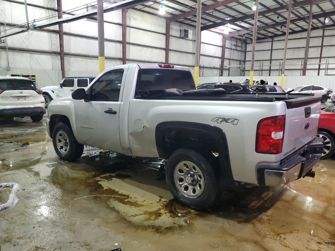 2012 Chevrolet Silverado - Image 2