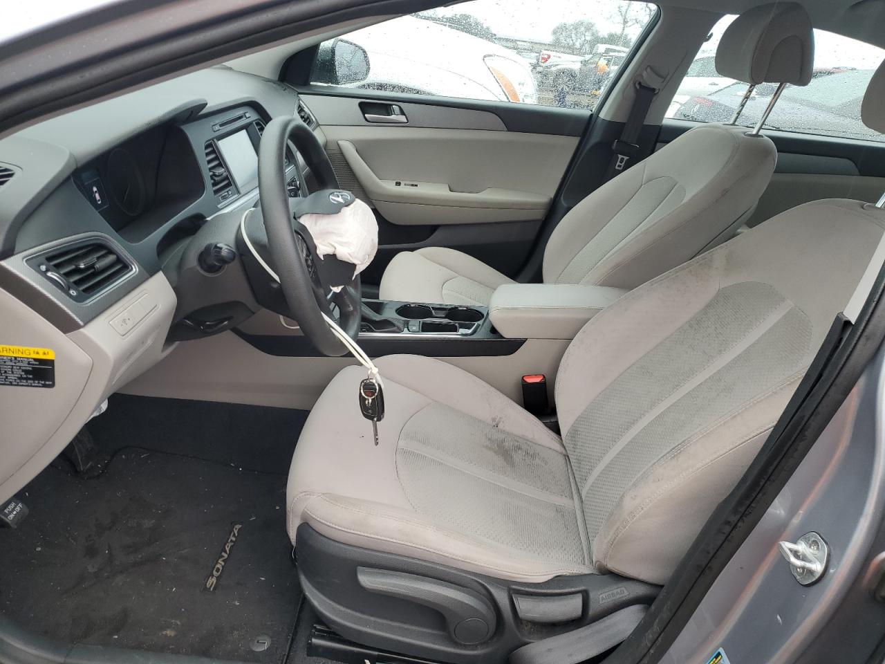 2017 Hyundai Sonata - Image 7