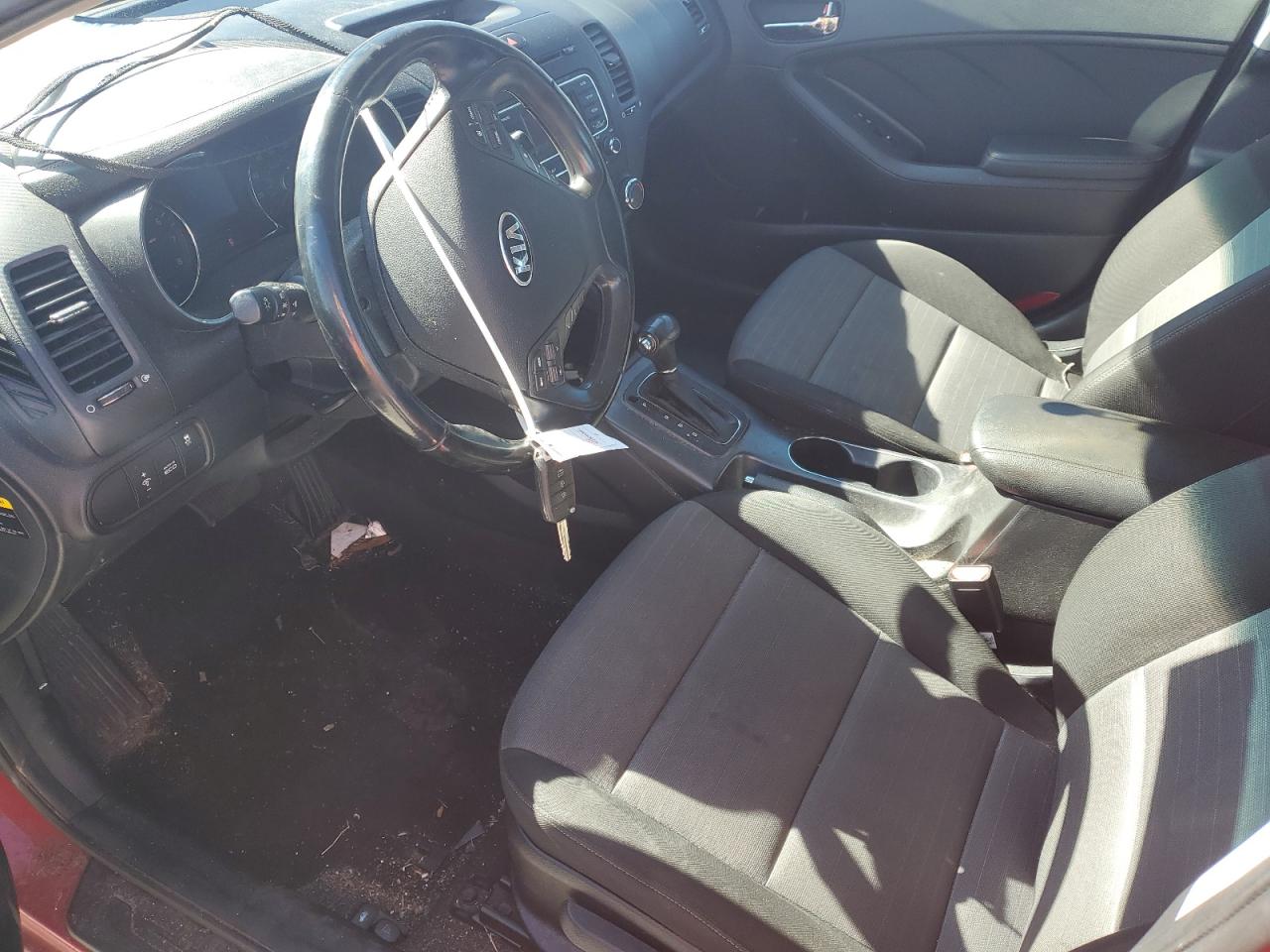 2015 Kia Forte - Image 7