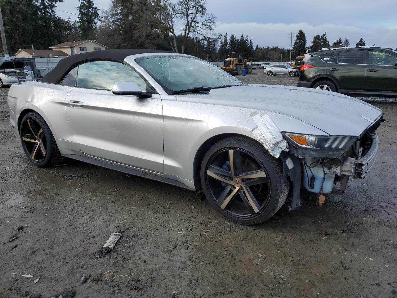 2015 Ford Mustang - Image 4