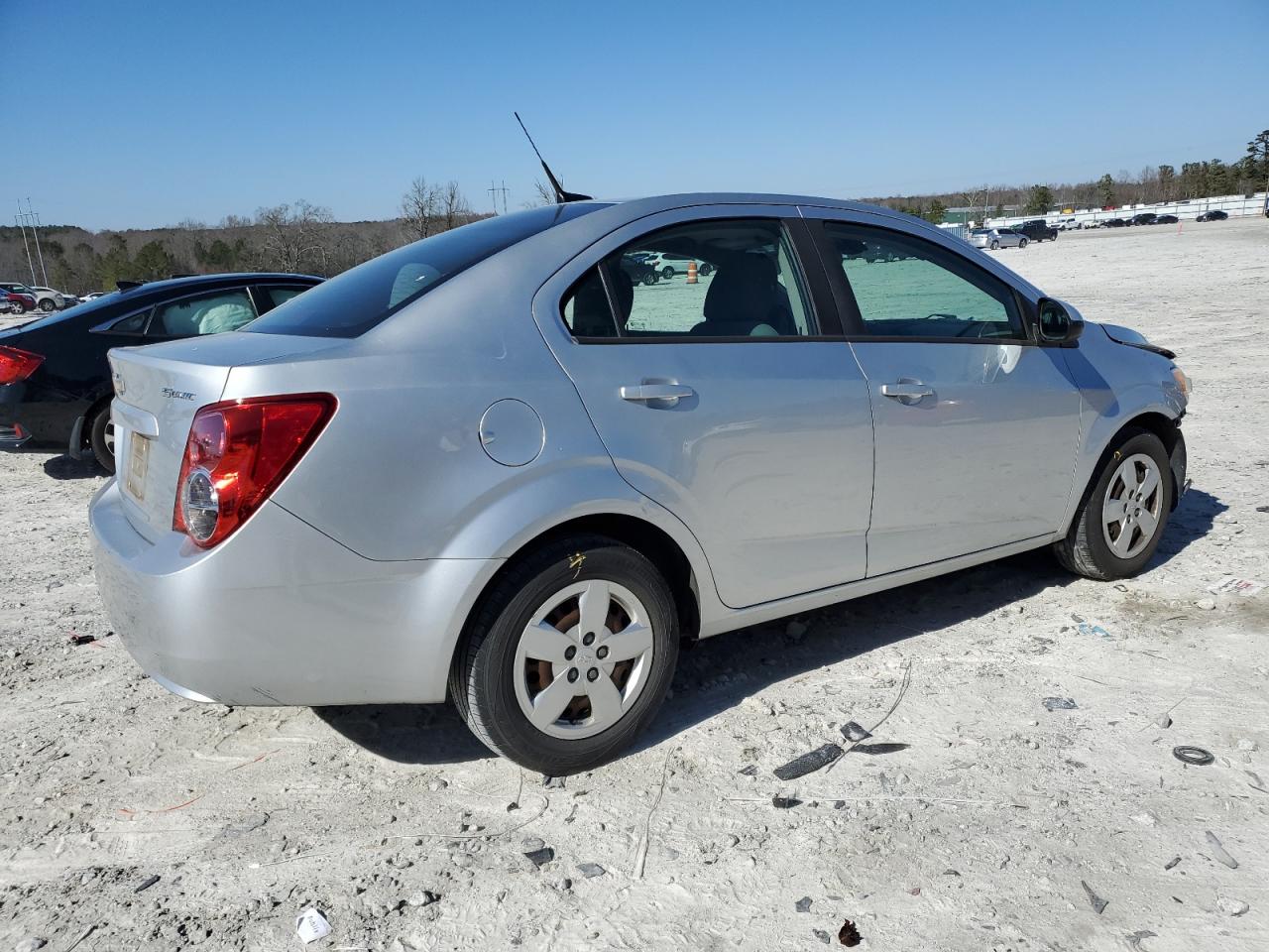 2013 Chevrolet Sonic - Image 3