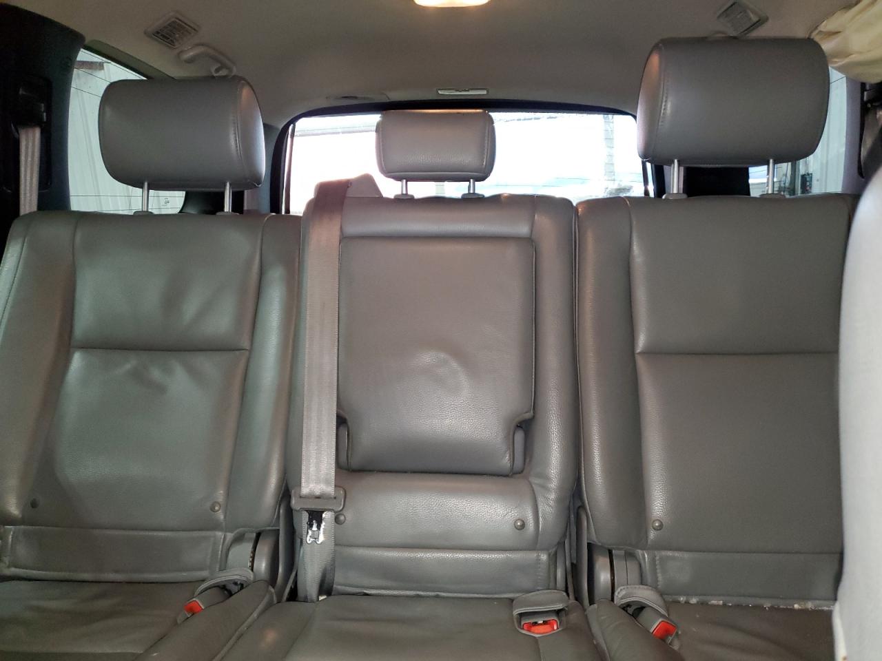 2009 Toyota Sequoia - Image 10