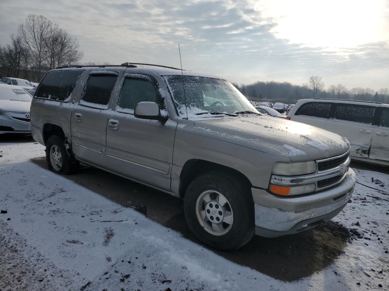 2001 Chevrolet Suburban - Image 4
