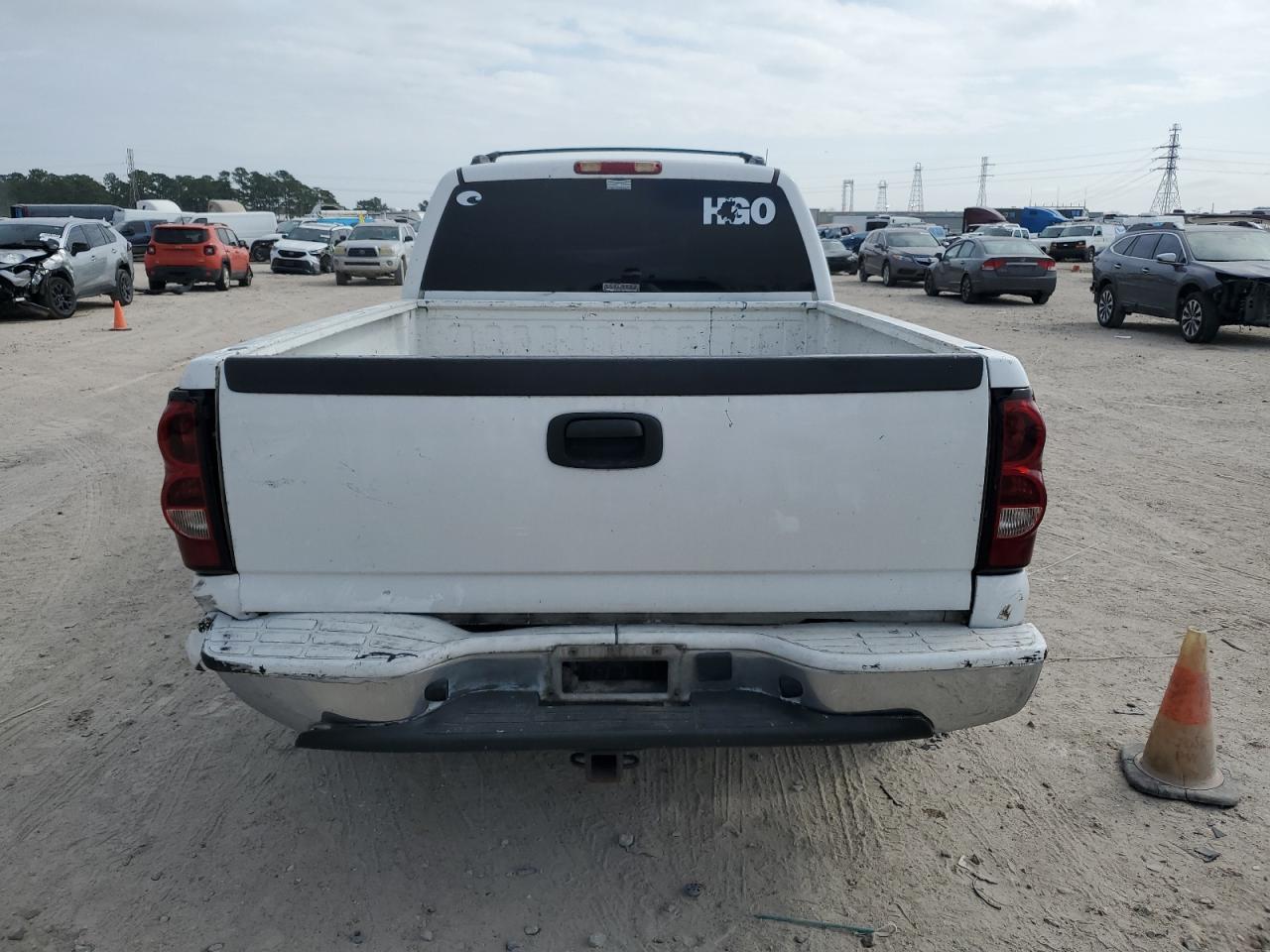 2007 Chevrolet Silverado - Image 6